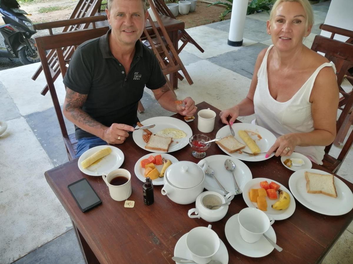 Rainbowswell Beach Resort Unawatuna Dış mekan fotoğraf