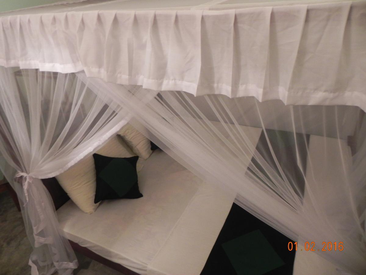 Rainbowswell Beach Resort Unawatuna Dış mekan fotoğraf