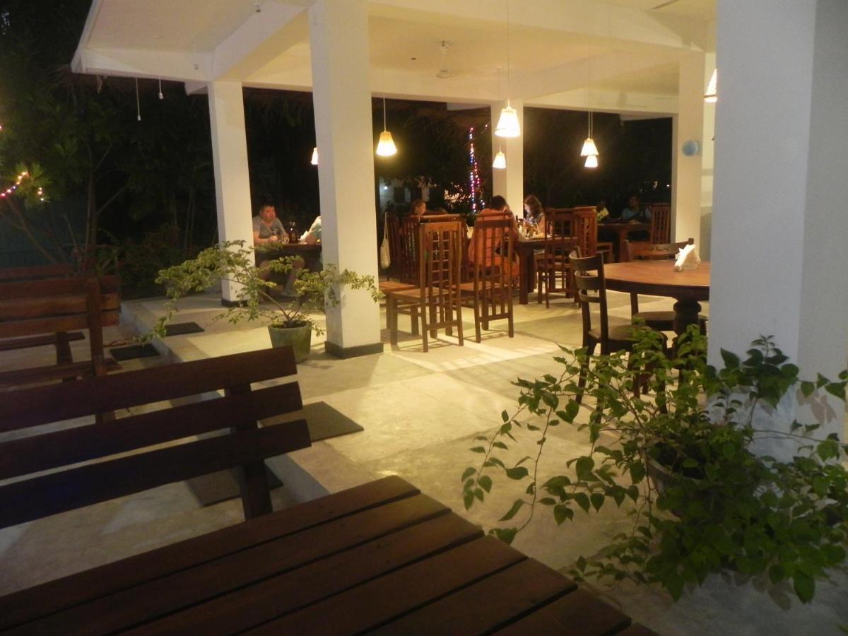 Rainbowswell Beach Resort Unawatuna Dış mekan fotoğraf