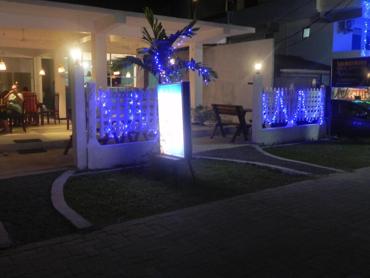 Rainbowswell Beach Resort Unawatuna Dış mekan fotoğraf